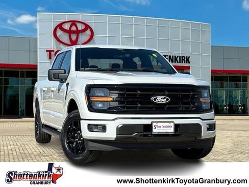 Used 2026 Ford F150 XLT w/ XLT Black Appearance Package RWD image 1