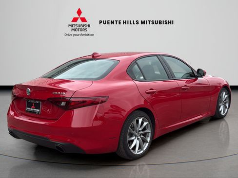 Used 2022 Alfa Romeo Giulia Sprint RWD image 5