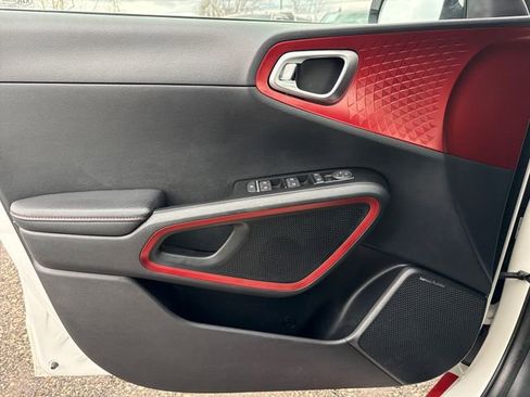 Used 2020 Kia Soul GT-Line Turbo FWD image 22