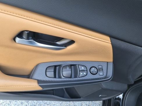 New 2025 Nissan Sentra SV w/ SV Premium Package image 18