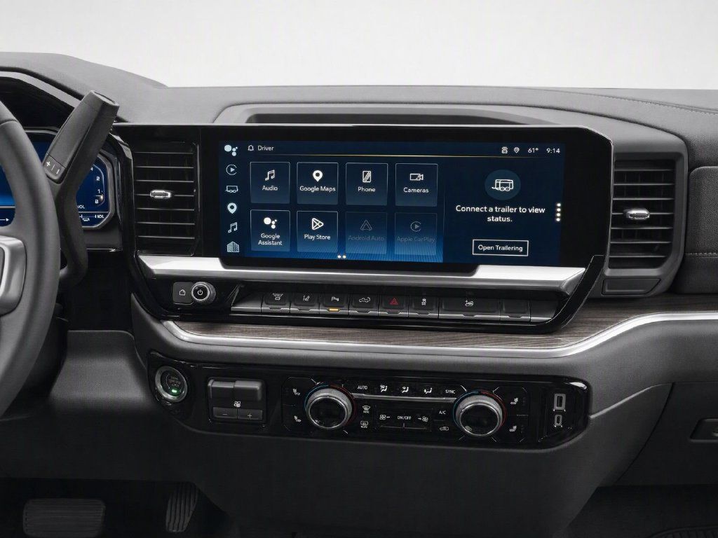 Used 2025 Chevrolet Silverado 2500 LT w/ Safety Package AWD/4WD image 32