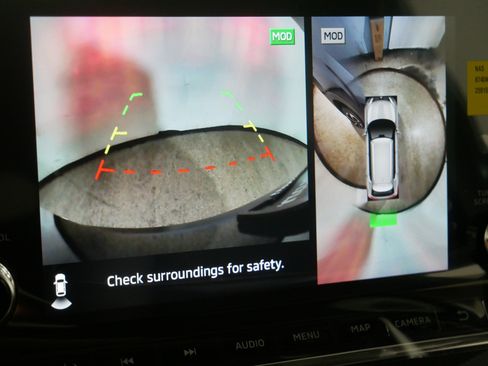 New 2025 Mitsubishi Outlander SE image 9