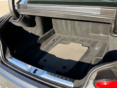 Used 2023 Bentley Continental GT V8 image 35