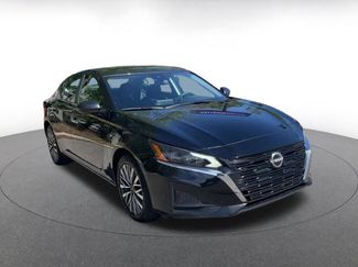 Used 2025 Nissan Altima 2.5 SV video 2