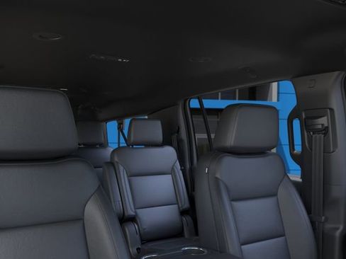 New 2026 Chevrolet Suburban LT w/ Comfort Package AWD/4WD image 24