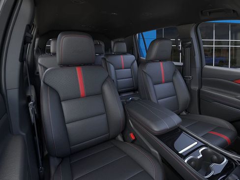 New 2026 Chevrolet Traverse RS image 17