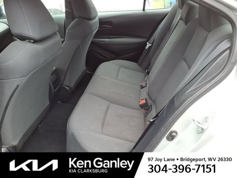 Used 2022 Toyota Corolla LE FWD image 11