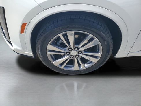 Used 2024 Cadillac XT6 Premium Luxury AWD/4WD image 26