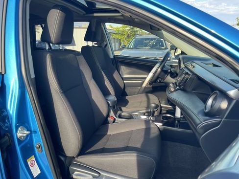 Certified 2018 Toyota RAV4 XLE AWD/4WD image 21