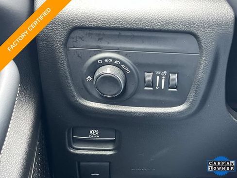Used 2024 Jeep Grand Cherokee Altitude AWD/4WD image 33