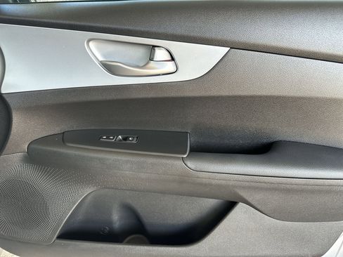 Certified 2023 Kia Forte LXS w/ LXS Technology Package image 25