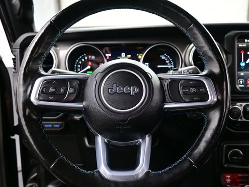 Used 2021 Jeep Wrangler Unlimited Rubicon 4xe w/ Cold Weather Group AWD/4WD image 24
