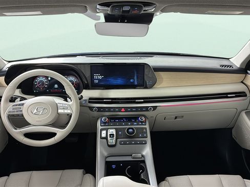 Used 2024 Hyundai Palisade Limited image 24