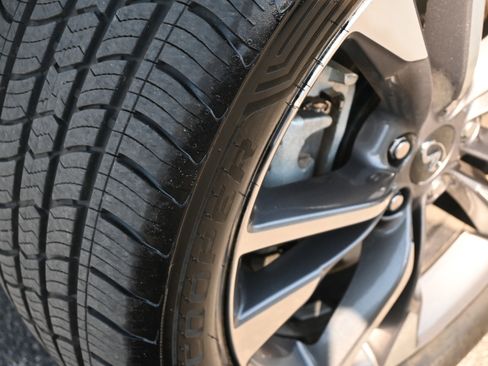 Used 2024 INFINITI QX60 Luxe FWD image 12