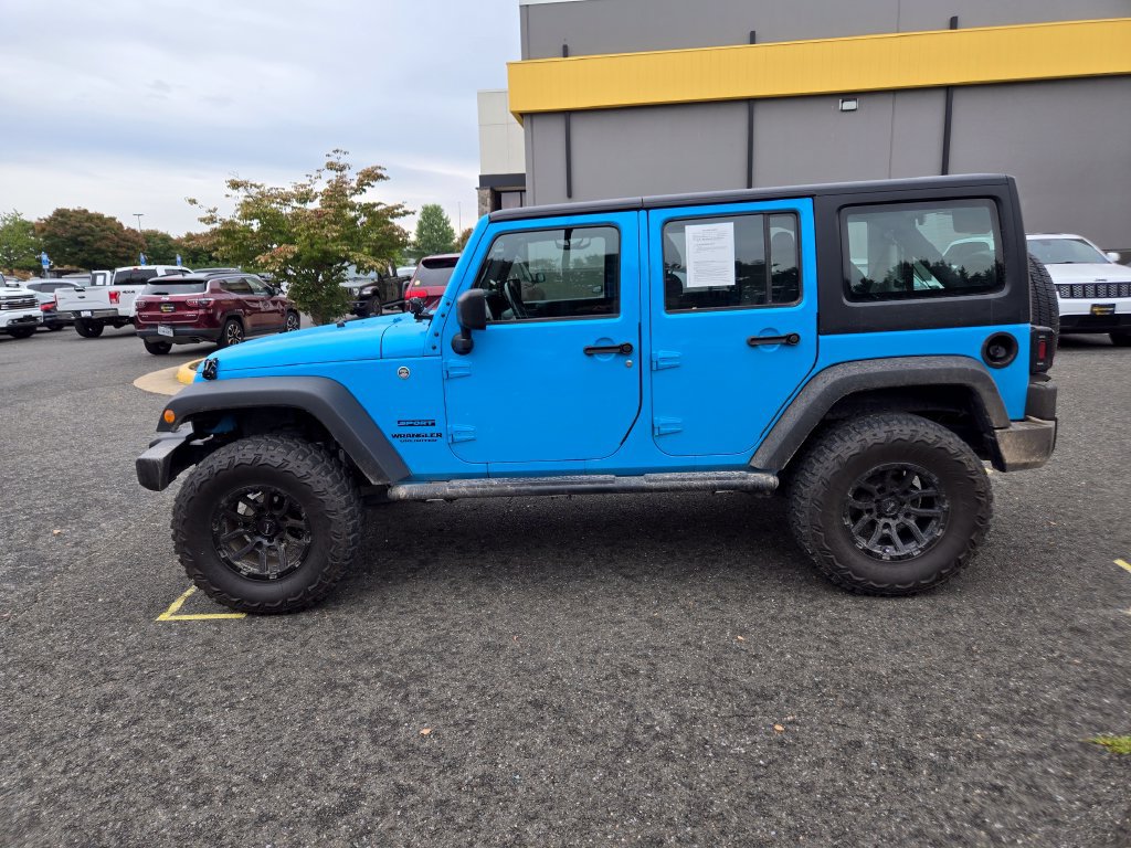 Used 2017 Jeep Wrangler Unlimited Sport w/ Max Tow Package AWD/4WD image 4