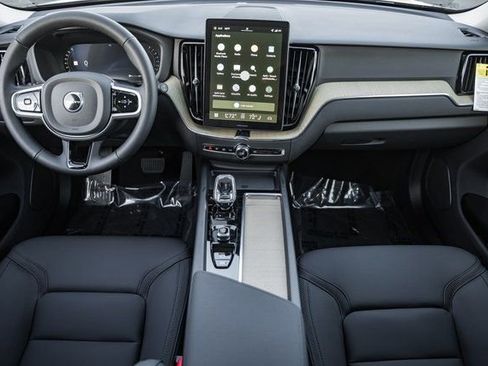 New 2026 Volvo XC60 B5 Plus w/ Protection Package Premier image 20
