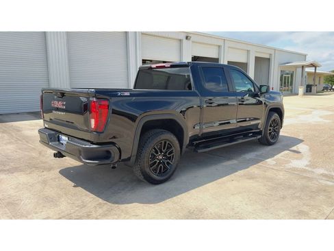 New 2026 GMC Sierra 1500 Pro w/ Graphite Edition image 8