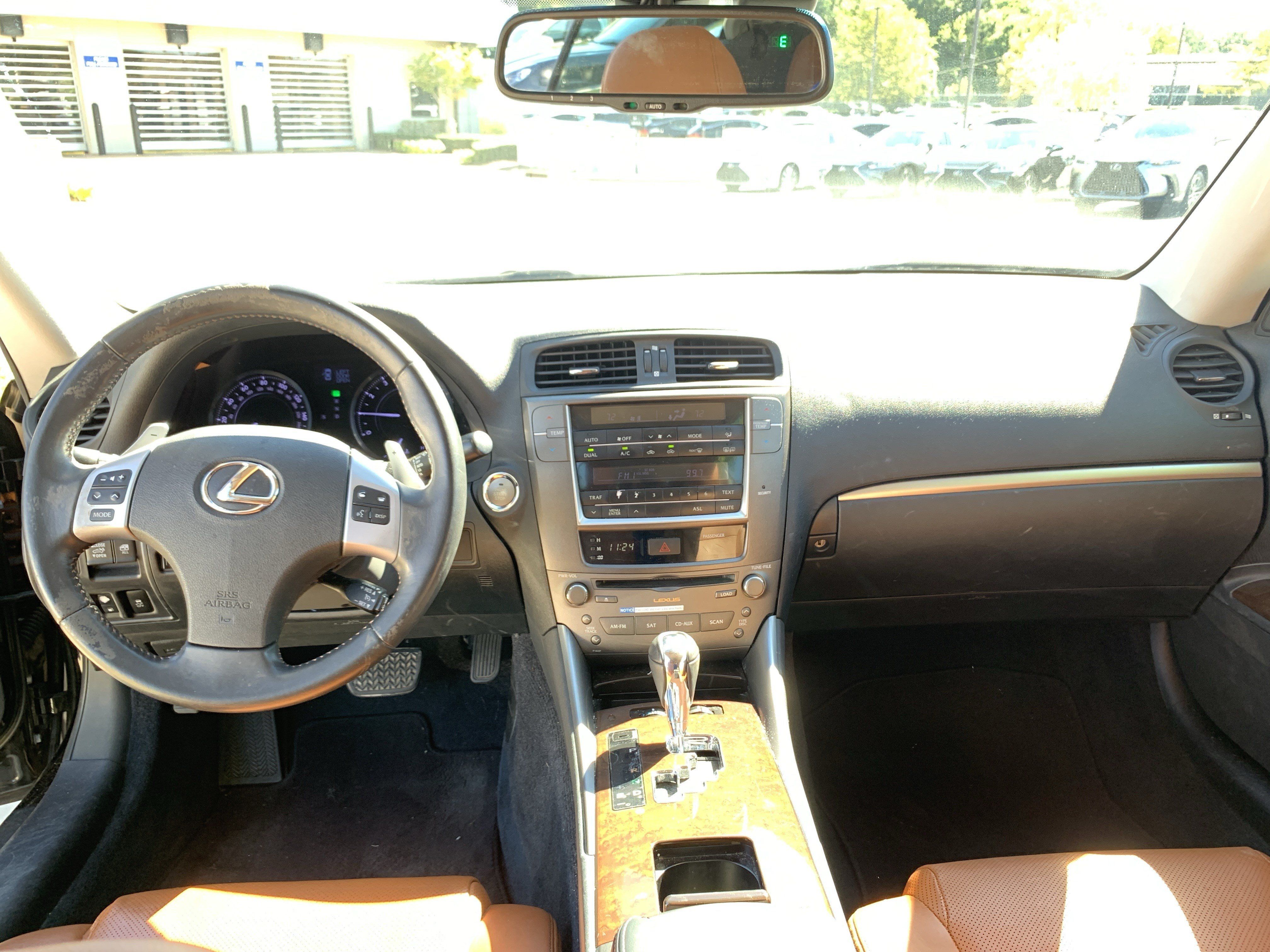 Used 2012 Lexus IS 250C w/ Luxury Pkg RWD image 29