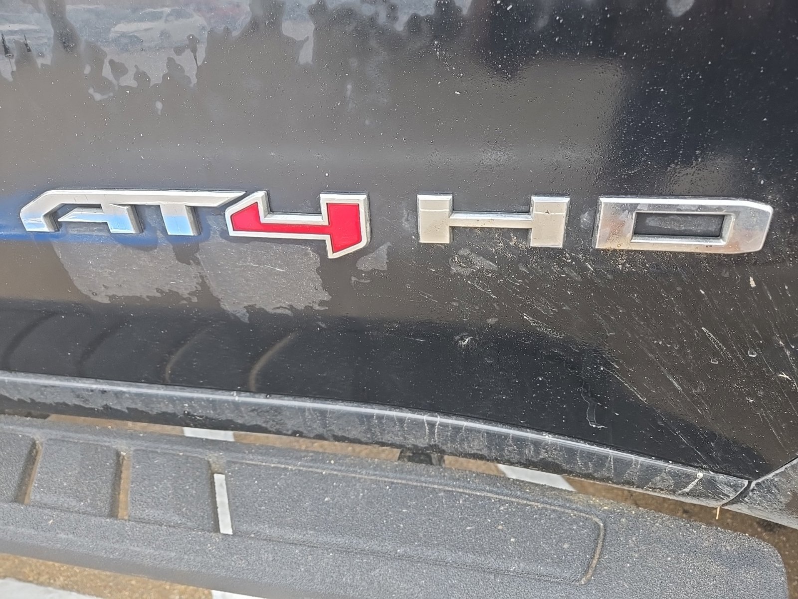 Used 2023 GMC Sierra 2500 AT4 w/ AT4 Premium Plus Package AWD/4WD image 17