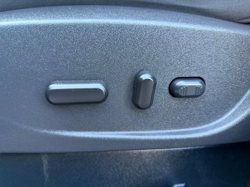 Used 2017 Ford Escape SE AWD/4WD image 18