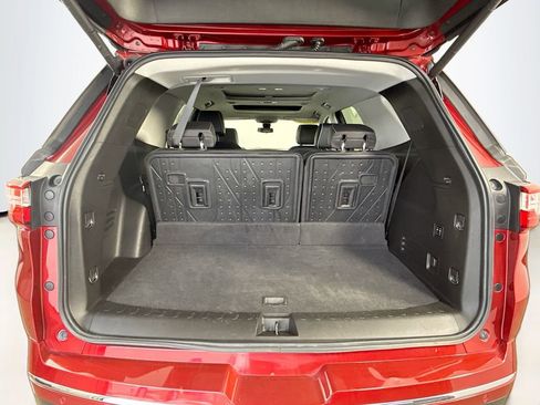 Used 2021 Chevrolet Traverse High Country w/ LPO, Floor Liner Package image 28