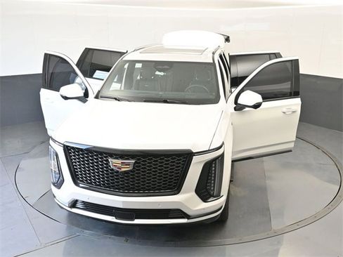 Used 2025 Cadillac Escalade Sport w/ Touring Package image 43