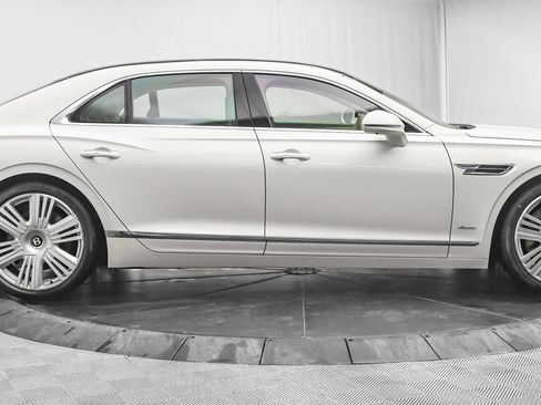 New 2026 Bentley Flying Spur Plug-In Hybrid AWD/4WD image 5