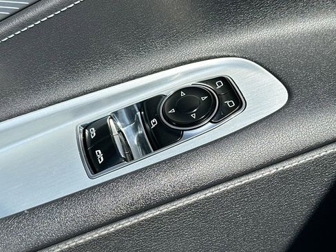 Used 2022 Chevrolet Corvette Stingray Preferred Cpe w/ Z51 Performance Package image 18