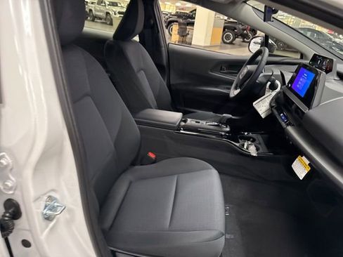 New 2026 Toyota Prius LE image 11