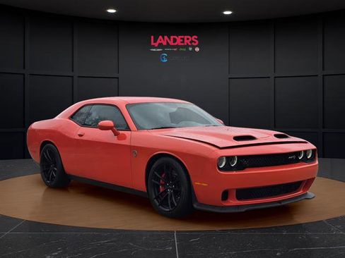 Used 2023 Dodge Challenger SRT Hellcat RWD image 5