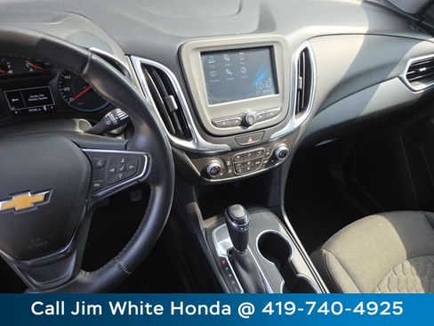 Used 2018 Chevrolet Equinox LT FWD image 29