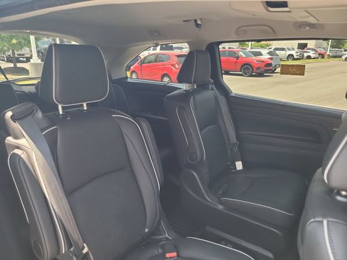 Used 2025 Honda Odyssey Touring image 29