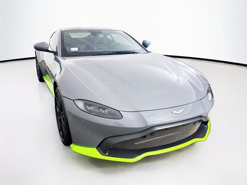 Used 2020 Aston Martin V8 Vantage Coupe image 1