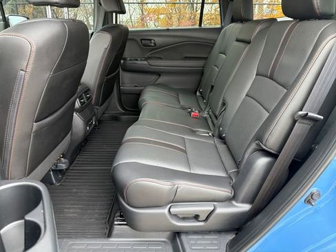 Used 2025 Honda Passport TrailSport image 27