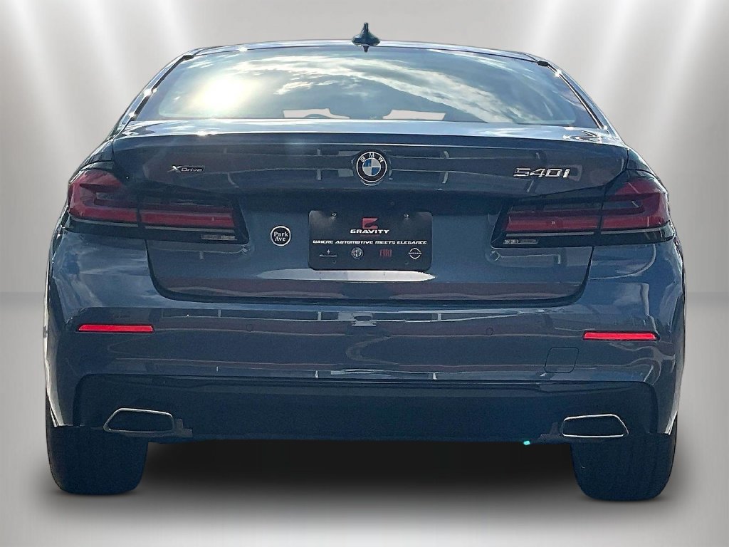 Used 2023 BMW 540i xDrive w/ Premium Package AWD/4WD image 5