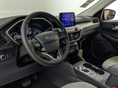 Used 2021 Ford Escape SE w/ SE Sport Appearance Package FWD image 25