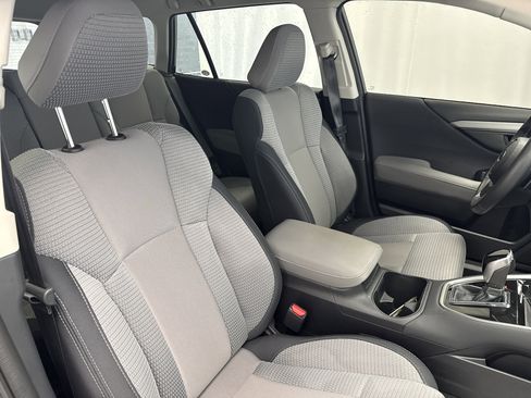 Used 2025 Subaru Outback Premium image 13