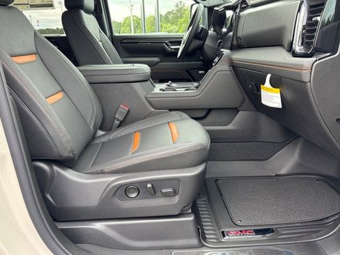 New 2026 GMC Sierra 2500 AT4 image 12