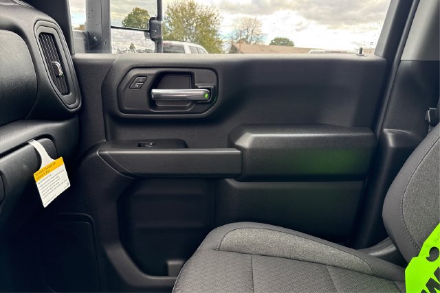 New 2026 Chevrolet Silverado 2500 Custom w/ Custom Value Package AWD/4WD image 20