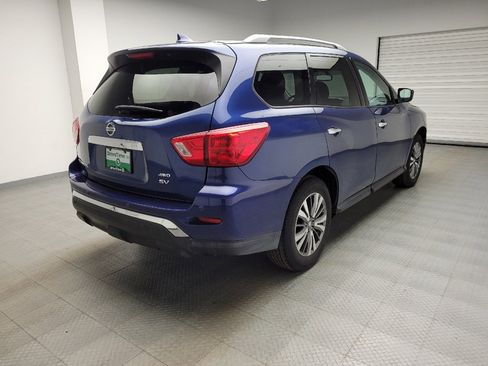 Used 2019 Nissan Pathfinder SV image 9