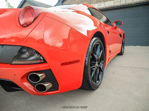 Used 2012 Ferrari California image 67