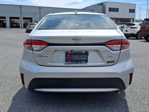Used 2022 Toyota Corolla LE FWD image 6