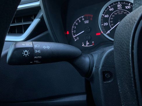 Used 2020 Toyota Corolla LE image 31