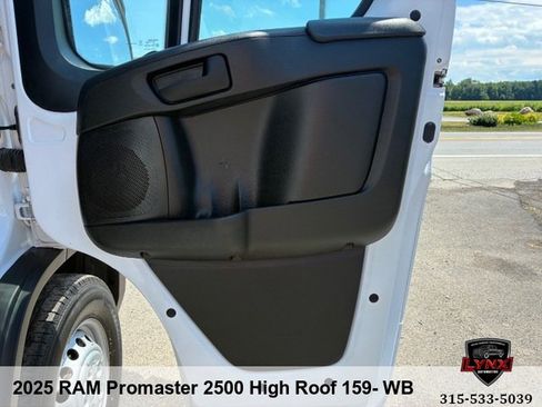 Used 2025 RAM ProMaster 2500 w/ Convenience Group FWD image 30
