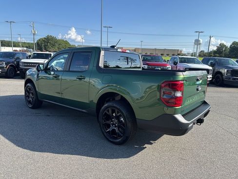 New 2025 Ford Maverick Lariat w/ Black Appearance Package image 6