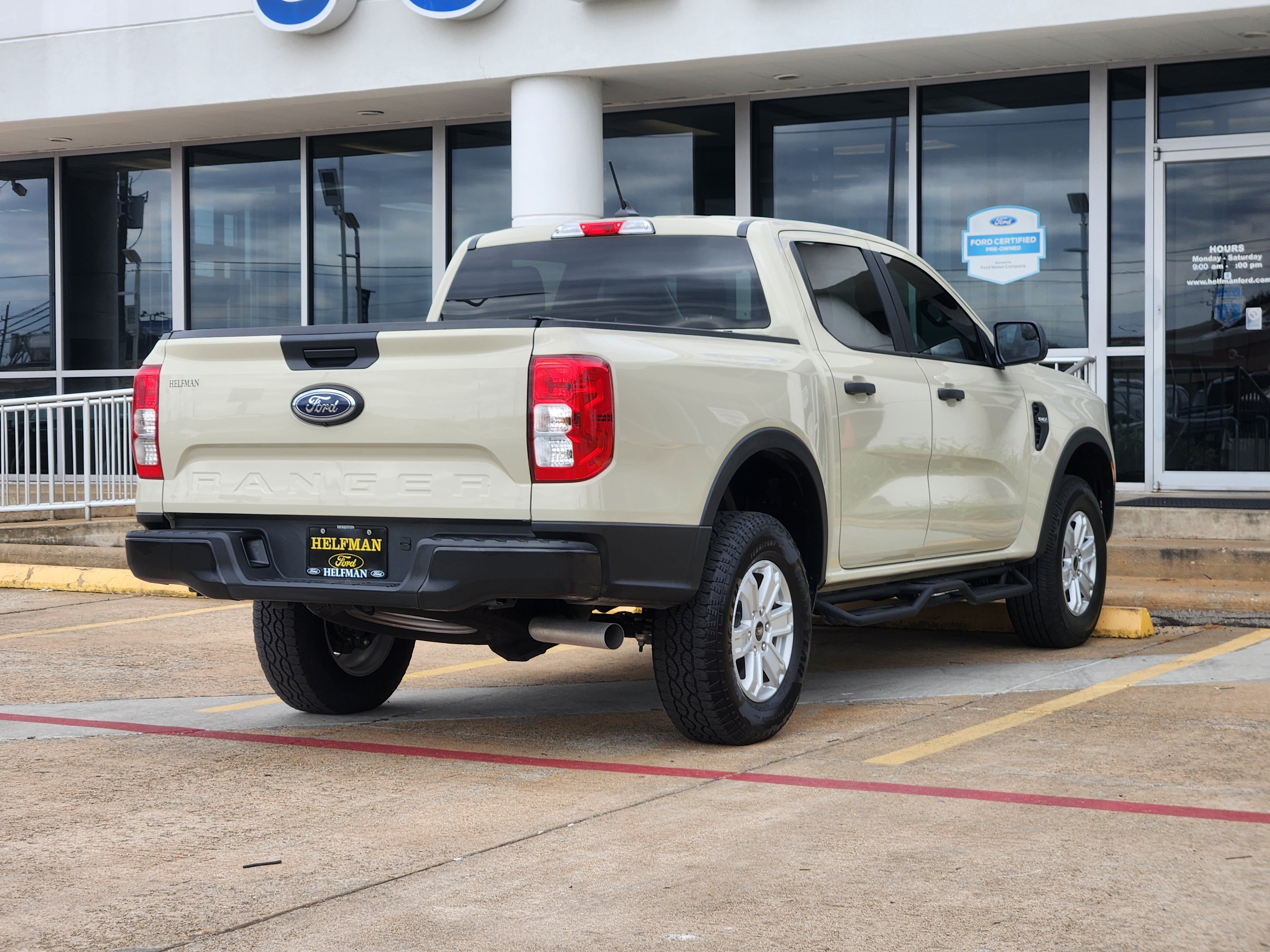 Used 2025 Ford Ranger XL RWD image 4