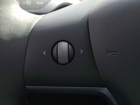 Used 2025 Tesla Model Y Performance AWD/4WD image 23