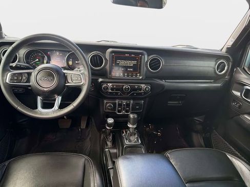 Used 2023 Jeep Wrangler Unlimited Sahara image 15