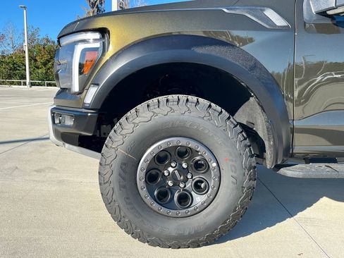 New 2025 Ford F150 Raptor AWD/4WD image 12