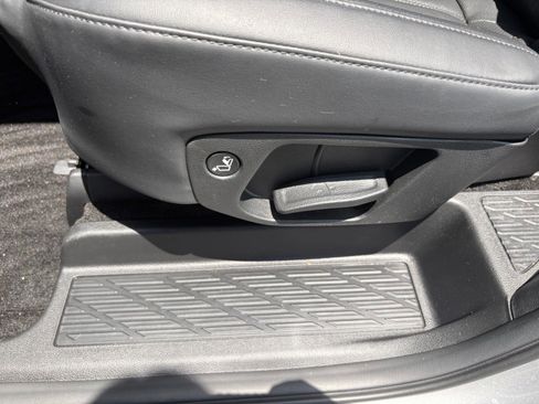 Used 2025 Hyundai Palisade SEL FWD image 17